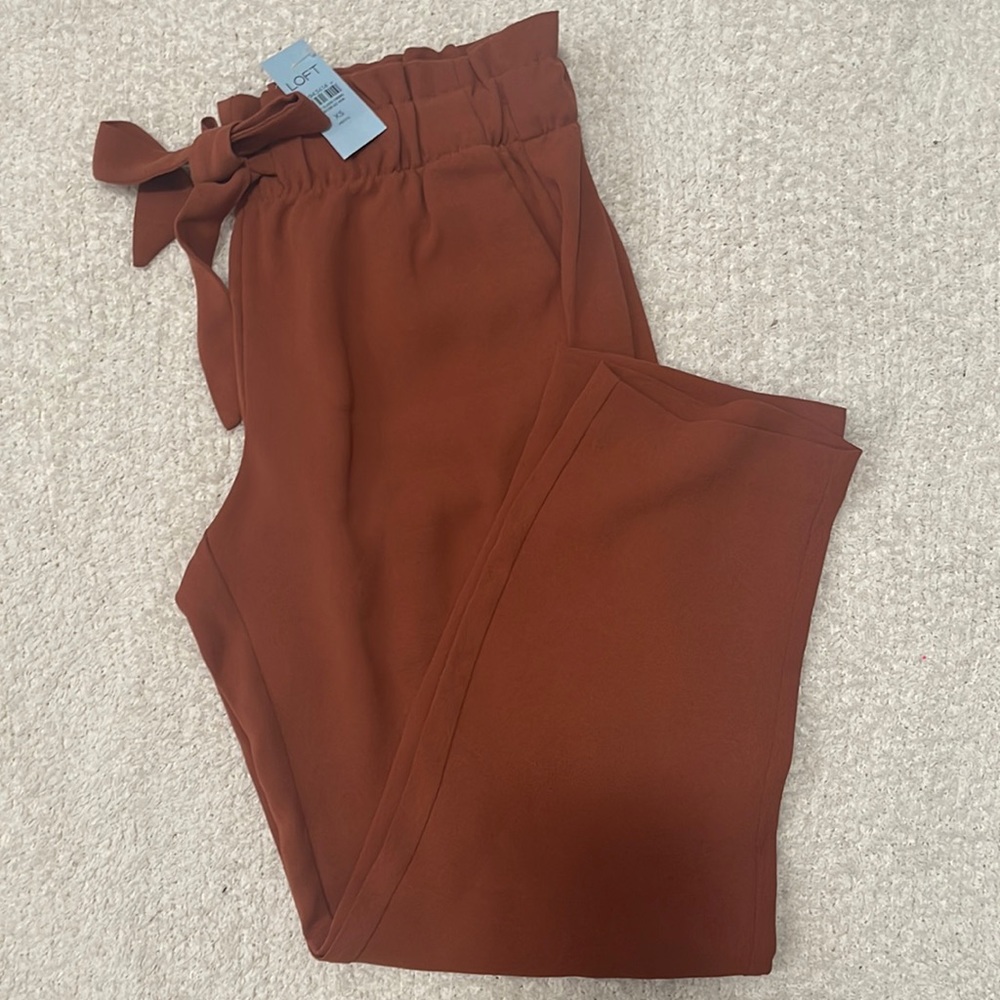 LOFT- XSP Orange Capri Pants